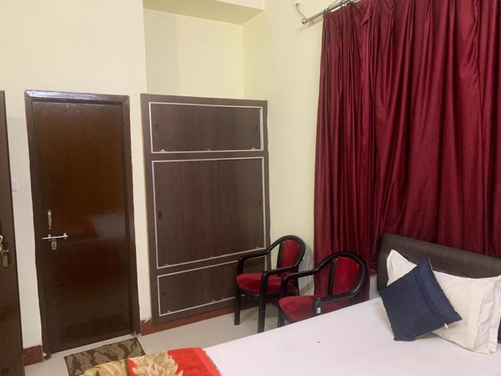 Narendra Guest House Kakarmatha Exteriör bild